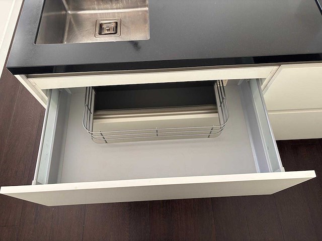 Schüller - keuken met apparatuur - afbeelding 25 van  28