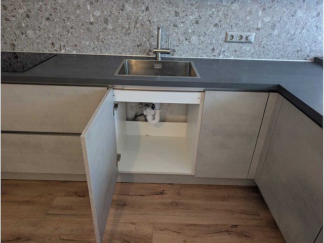 Schüller - keuken met apparatuur - afbeelding 16 van  31