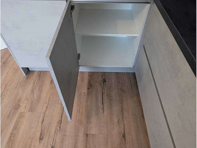 Schüller - keuken met apparatuur - afbeelding 23 van  31