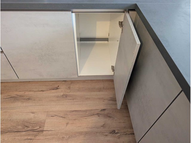 Schüller - keuken met apparatuur - afbeelding 37 van  37