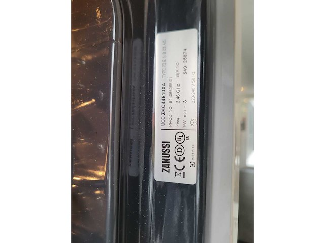 Schüller - keuken met zanussi apparatuur - afbeelding 2 van  24