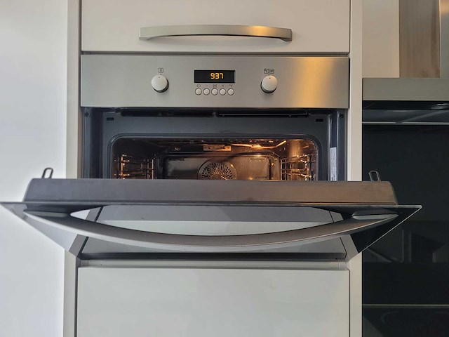 Schüller - keuken met zanussi apparatuur - afbeelding 3 van  24