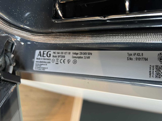 Schüller - showroomkeuken met aeg/juno apparatuur - afbeelding 6 van  20