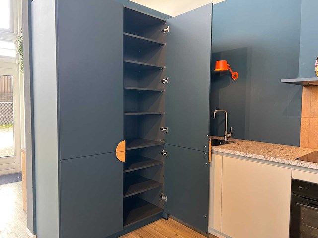 Schüller - showroomkeuken met aeg/juno apparatuur - afbeelding 15 van  20