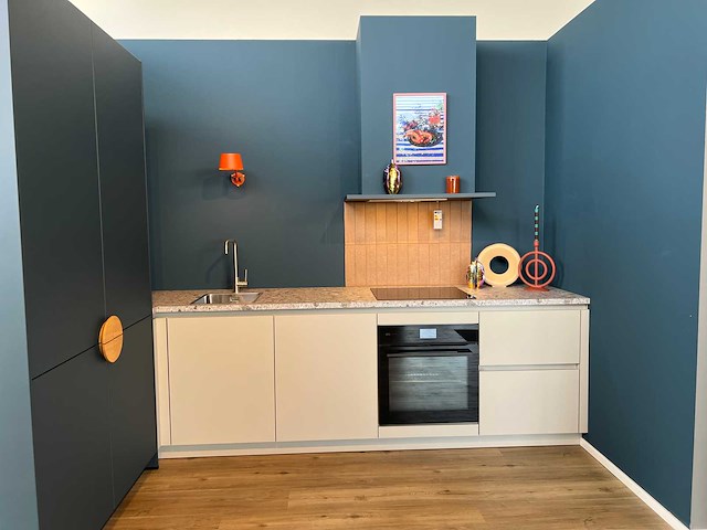 Schüller - showroomkeuken met aeg/juno apparatuur - afbeelding 16 van  20