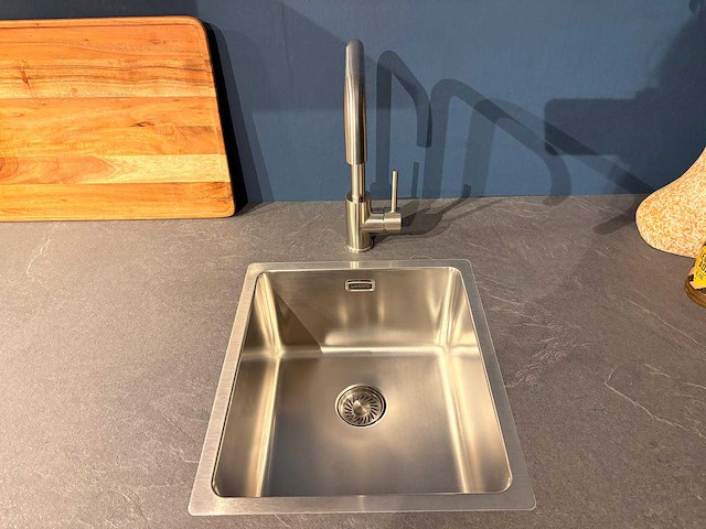 Schüller - showroomkeuken met aeg/juno apparatuur - afbeelding 10 van  16