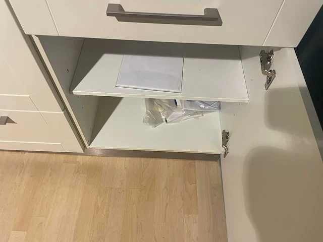 Schüller - showroomkeuken met apparatuur - afbeelding 20 van  28