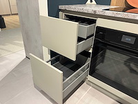 Schüller - showroomkeuken met apparatuur - afbeelding 19 van  20