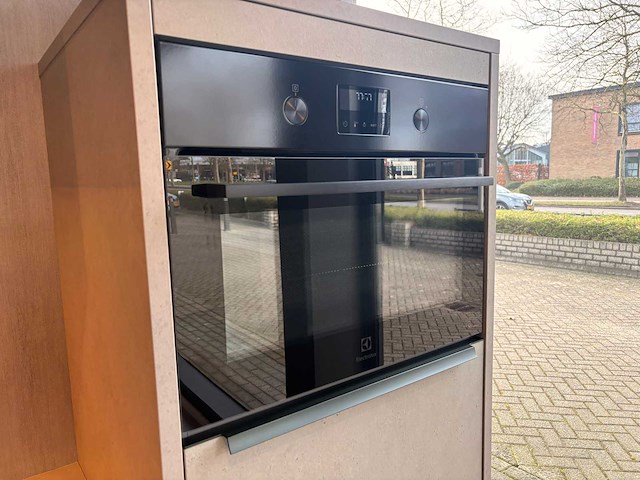 Schüller - showroomkeuken met apparatuur - afbeelding 13 van  17