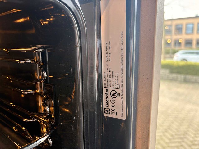 Schüller - showroomkeuken met apparatuur - afbeelding 3 van  11