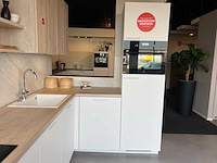 Schüller - showroomkeuken met apparatuur - afbeelding 4 van  15