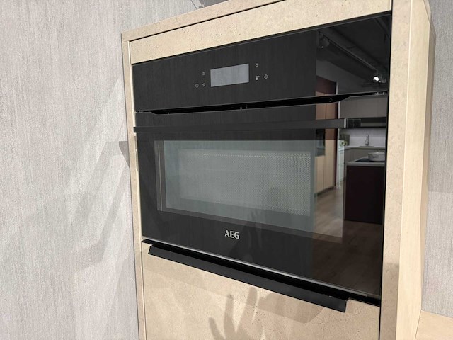 Schüller - showroomkeuken met apparatuur - afbeelding 18 van  23