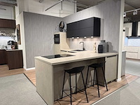 Schüller - showroomkeuken met apparatuur - afbeelding 2 van  23