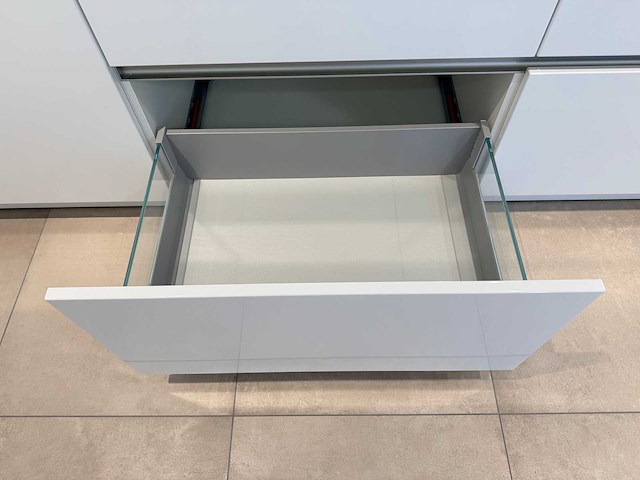 Schüller - showroomkeuken met atag apparatuur - afbeelding 9 van  23