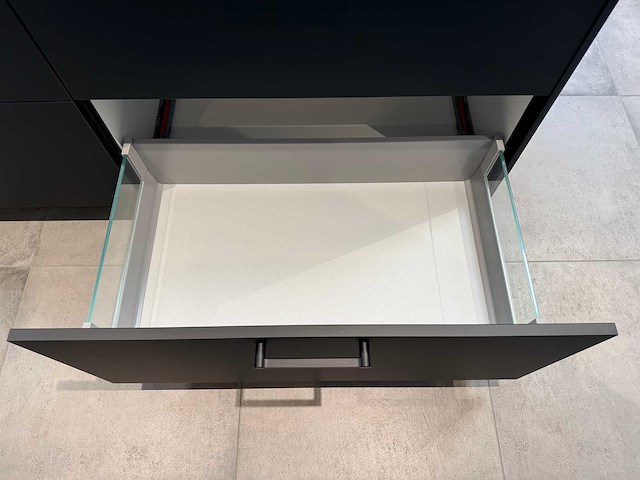 Schüller - showroomkeuken met atag/novy apparatuur - afbeelding 2 van  55