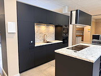 Schüller - showroomkeuken met atag/novy apparatuur - afbeelding 14 van  55