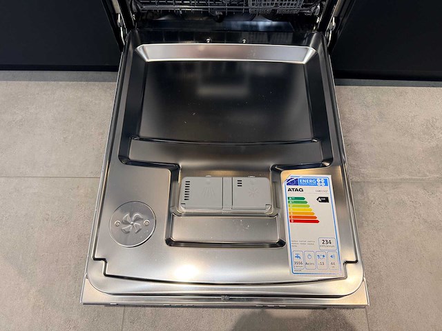 Schüller - showroomkeuken met atag/novy apparatuur - afbeelding 25 van  55