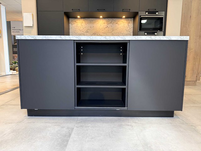 Schüller - showroomkeuken met atag/novy apparatuur - afbeelding 31 van  55