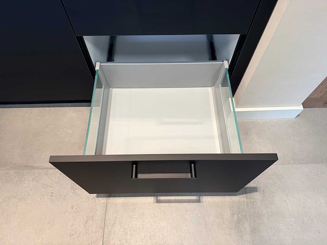 Schüller - showroomkeuken met atag/novy apparatuur - afbeelding 52 van  55