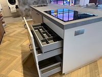 Schüller - showroomkeuken met bosch apparatuur - afbeelding 4 van  33