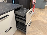 Schüller - showroomkeuken met etna apparatuur - afbeelding 29 van  32
