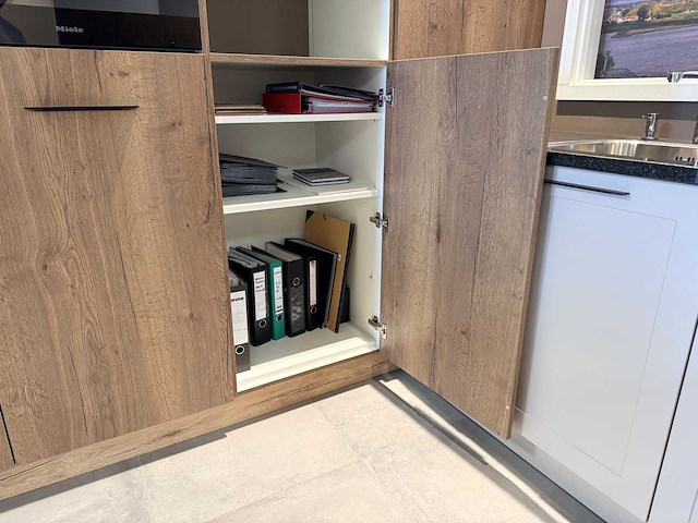 Schüller - showroomkeuken met miele apparatuur - afbeelding 19 van  37