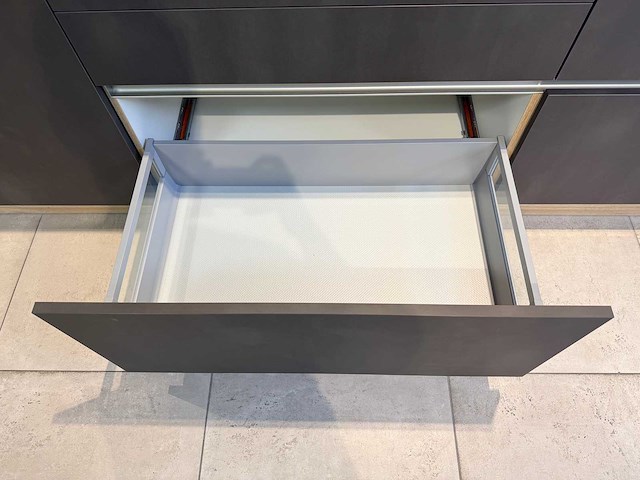 Schüller - showroomkeuken met novy/siemens apparatuur - afbeelding 24 van  41