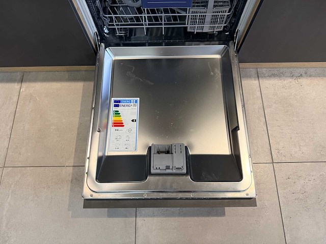 Schüller - showroomkeuken met novy/siemens apparatuur - afbeelding 15 van  30