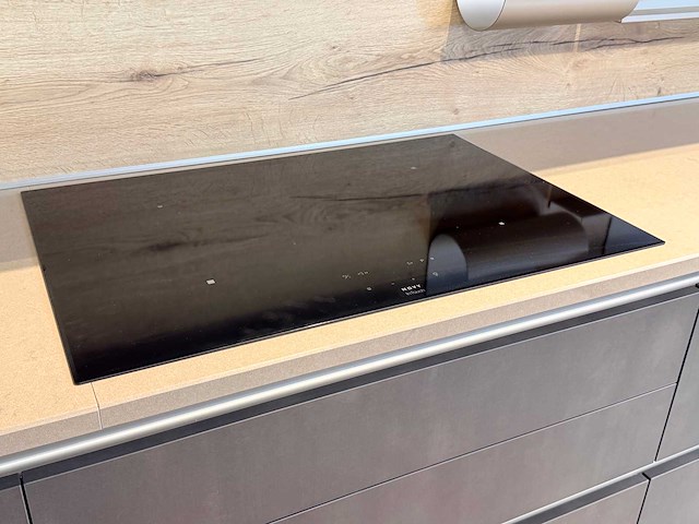 Schüller - showroomkeuken met novy/siemens apparatuur - afbeelding 19 van  30