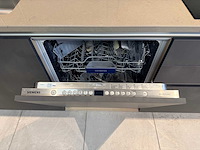 Schüller - showroomkeuken met novy/siemens apparatuur - afbeelding 21 van  48