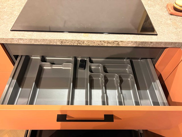 Schüller - showroomkeuken met pelgrim apparatuur - afbeelding 7 van  22