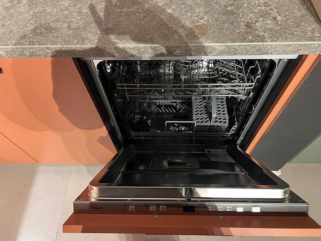 Schüller - showroomkeuken met pelgrim apparatuur - afbeelding 13 van  21