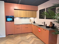 Schüller - showroomkeuken met pelgrim apparatuur - afbeelding 10 van  13