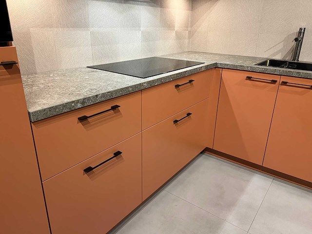 Schüller - showroomkeuken met pelgrim apparatuur - afbeelding 4 van  27