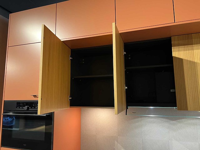 Schüller - showroomkeuken met pelgrim apparatuur - afbeelding 8 van  23