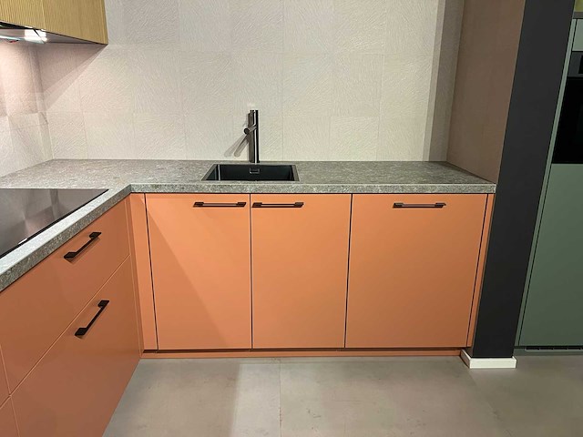 Schüller - showroomkeuken met pelgrim apparatuur - afbeelding 9 van  21