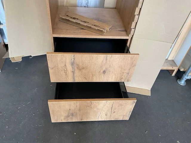 Schüller apparatenkast 60x60x237 cm - afbeelding 4 van  4