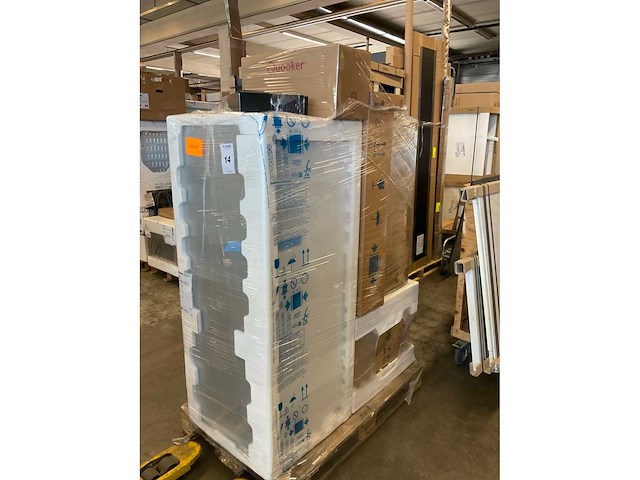 Schüller eilandkeuken met kastenwand - afbeelding 5 van  8