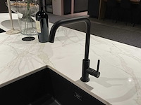 Schüller gala eiland showroomkeuken met kastenwand en coffeecorner - afbeelding 5 van  42