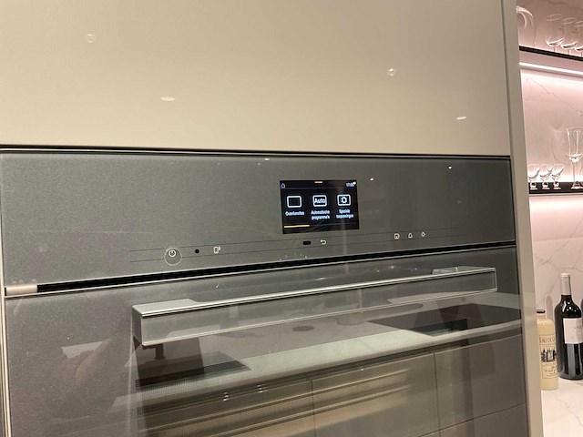 Schüller gala eiland showroomkeuken met kastenwand en coffeecorner - afbeelding 27 van  42