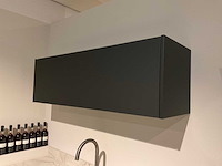 Schüller mahal rechtopgestelde showroomkeuken met kastenwand - afbeelding 8 van  27