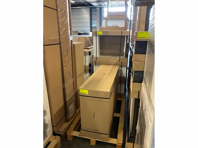 Schüller rechtopgestelde keuken met vrijstaande koelvriescombinatie - afbeelding 5 van  6