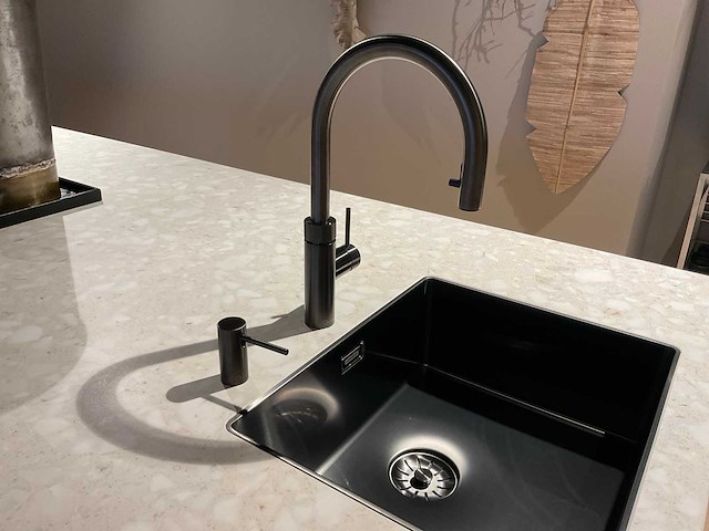 Schüller siena eiland showroomkeuken met kastenwand - afbeelding 7 van  41