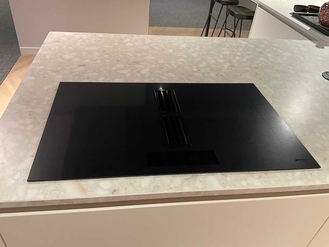 Schüller siena eiland showroomkeuken met kastenwand - afbeelding 10 van  41