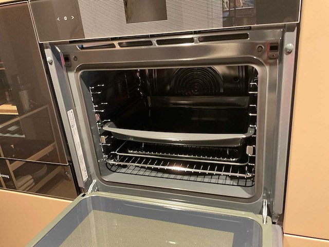 Schüller siena eiland showroomkeuken met kastenwand - afbeelding 25 van  41