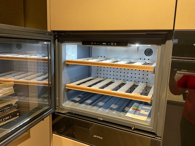 Schüller siena eiland showroomkeuken met kastenwand - afbeelding 27 van  41