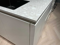 Schüller siena eiland showroomkeuken met kastenwand - afbeelding 30 van  41