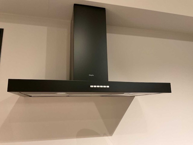 Schüller uma hoekopgestelde showroomkeuken - afbeelding 9 van  25