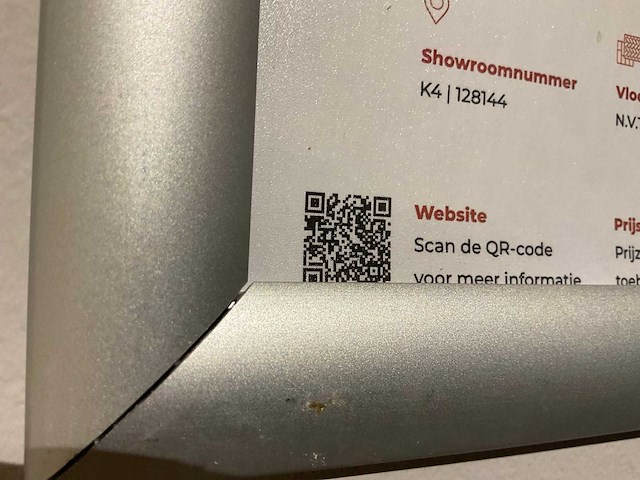 Schüller uma hoekopgestelde showroomkeuken - afbeelding 18 van  25