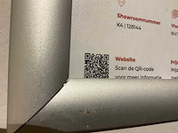 Schüller uma hoekopgestelde showroomkeuken - afbeelding 18 van  25